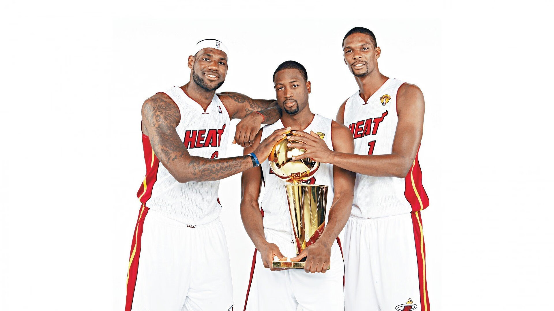 今日 NBA 综述：凯尔特人 3-1 领先 76 人，火箭 2-2 扳平湖人，西部局势极度混乱。